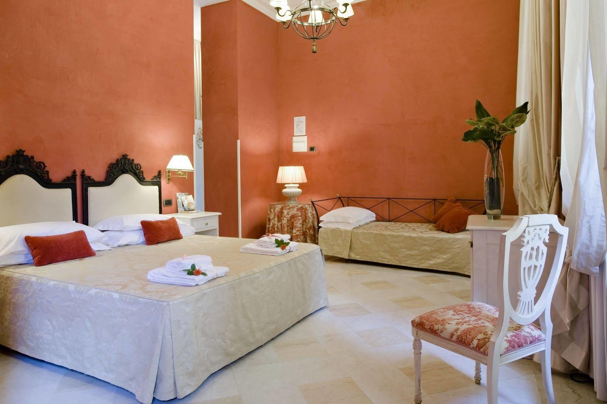 Alloro B&B ฟลอเรนซ์ ภายนอก รูปภาพ