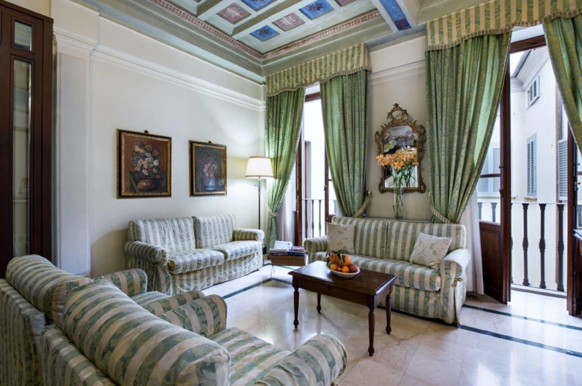 Alloro B&B ฟลอเรนซ์ ภายนอก รูปภาพ